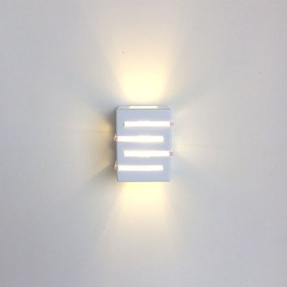 ARANDELA LIGHT 4 ALETAS 2 FACHOS BRANCO